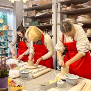 warsztaty pt: "Zrób sobie kubek"- 17.04.26, g. 18.00 -pełny dostęp